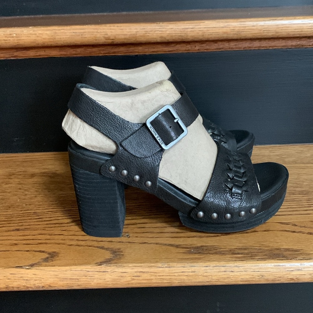 Kork-Ease Black Platform Sandals with Chunky Heel